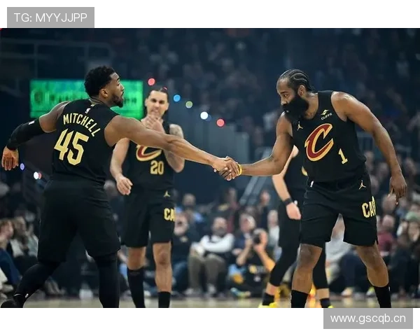 维特斯战术解析：近期攻防体系与阵型变化走势清晰