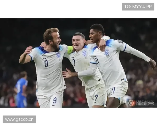 福登与萨卡:中路创造核心与边路爆点的角色差异分析