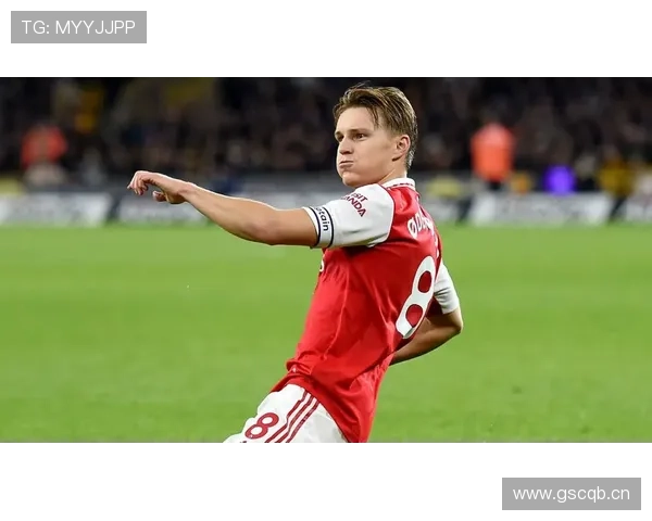 厄德高与克罗斯传控风格对比:梳理型中场vs节奏掌控者 厄德高与克罗斯传控风格对比:梳理型中场vs节奏掌控者