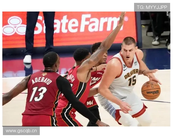 奥尼尔篮下强打压制约基奇 力量终结显著差异